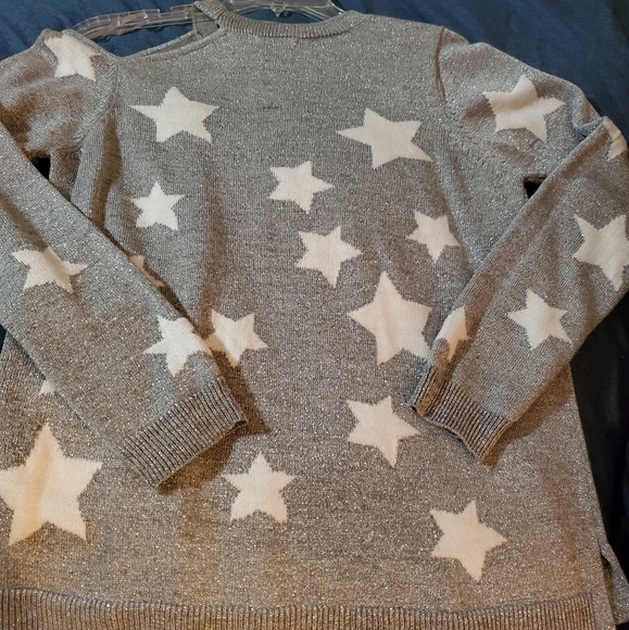 Off the shoulder sweater - Picture 3 of 3